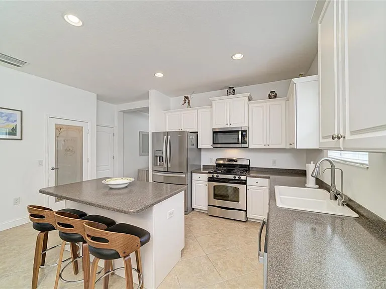 4650 Woodbrook Dr — Photo 13