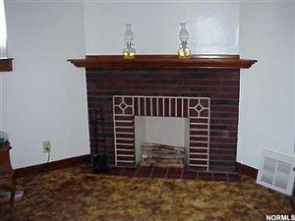 3rd image of 3024 Tuxedo Ave