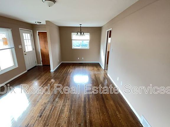 5th image of 5441 Bayside Dr