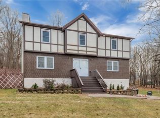 22 Pennsylvania Ave, Monroe, NY 10950