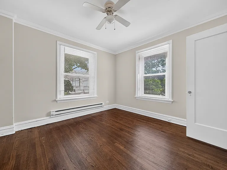 918 Greenbay Rd #2L — Photo 12