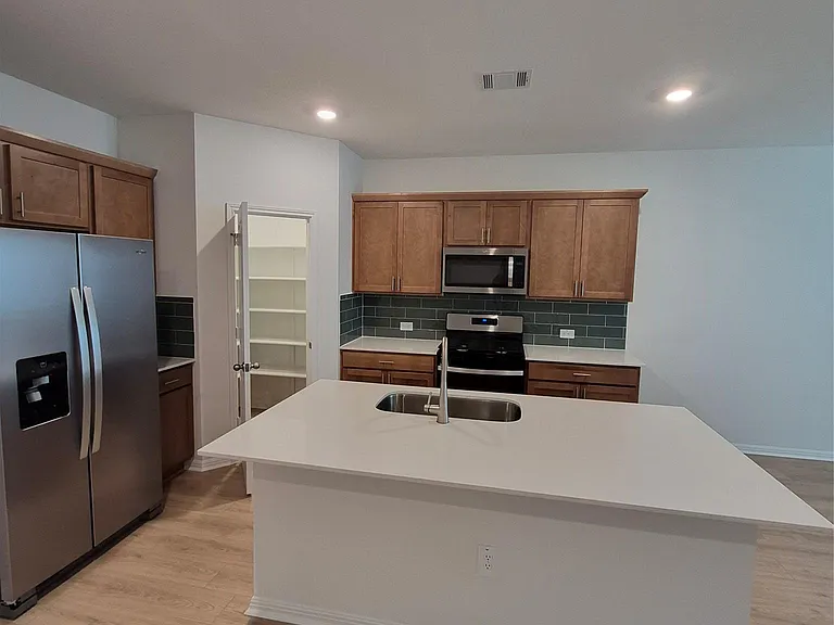 1816 Dandy Brush Dr — Photo 5