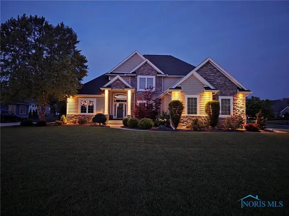 25450 Seminary Rd, Perrysburg, OH 43551