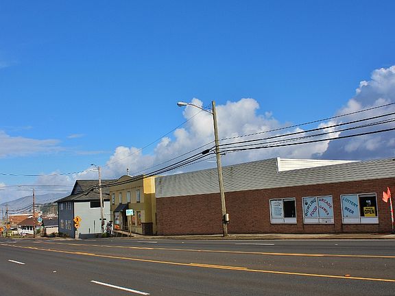 3rd image of 316 SE Highway 101