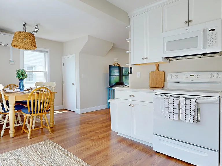 69 Jones Creek Dr — Photo 3