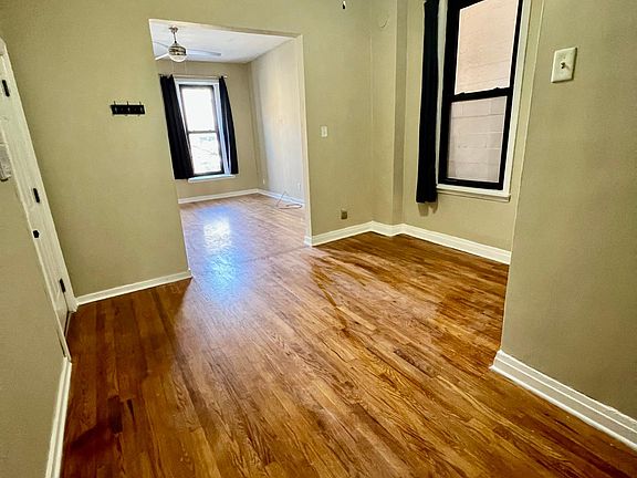 3rd image of 2119 W Belmont Ave APT 2