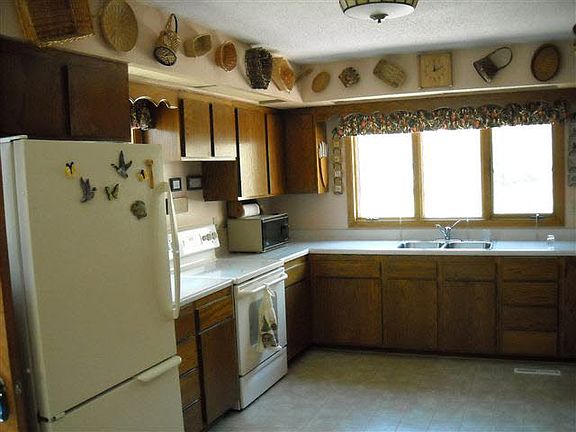2nd image of 2232 County Road 7