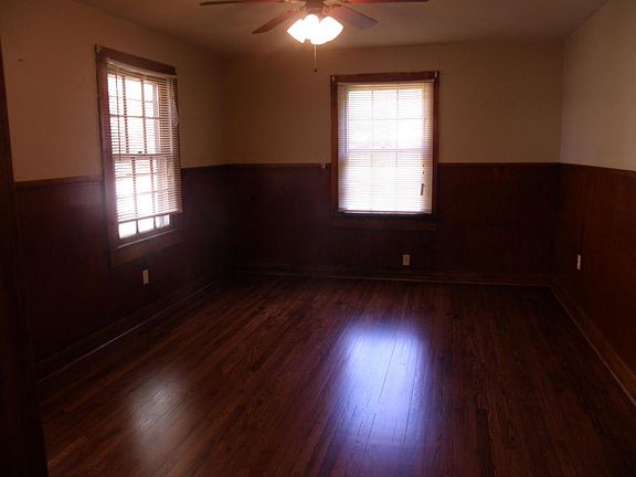 4th image of 300 Boardman Ave