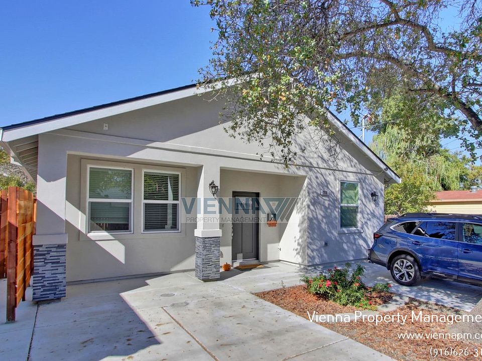 1st image of 208 Manzanita Ave