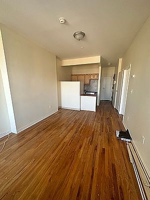 5th image of 108 W 116th St #4C