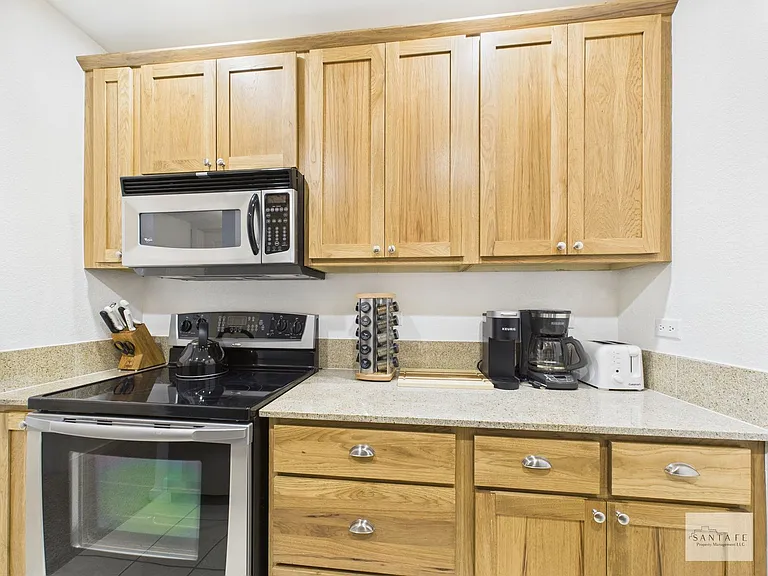 601 W San Mateo Rd #40 — Photo 14