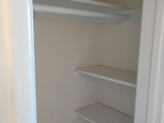 3rd image of 3014 W 54th St