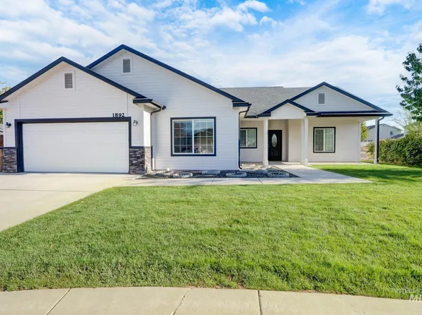 1892 E 10th St, Emmett, ID 83617