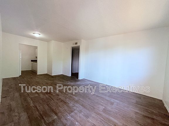 4th image of 319 E Mohave Rd APT 207