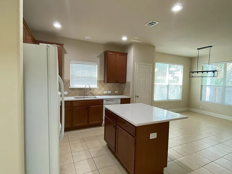 8600 Wood Stork Dr — Photo 6
