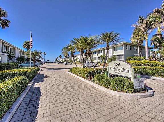 3rd image of 1065 Gulf Shore Blvd N APT 207
