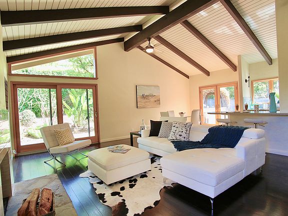 3rd image of 563 N La Cumbre Rd