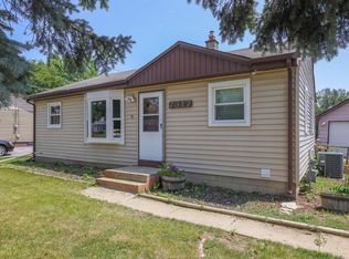 7317 Cliffside Dr, Racine, WI 53402