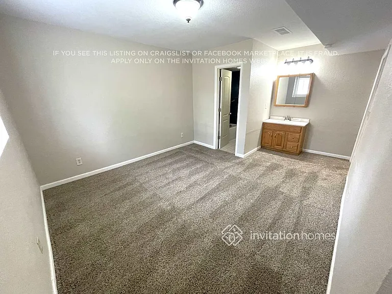 4752 S Yampa St — Photo 12