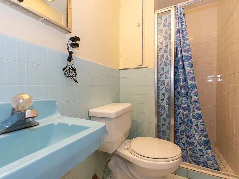 215 Lake Shore Rd — Photo 9