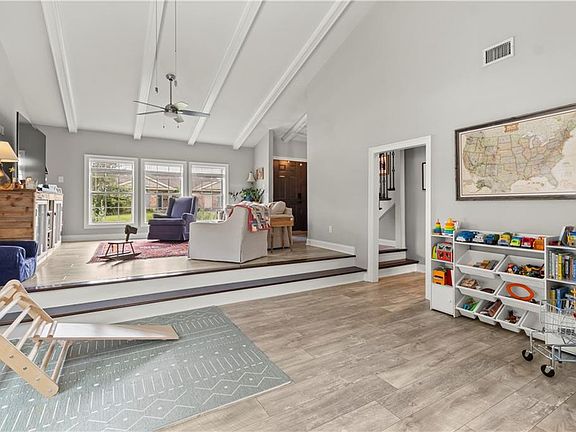 3rd image of 876 Bellemeade Blvd
