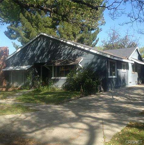 1st image of 7906 Hazeltine Ave
