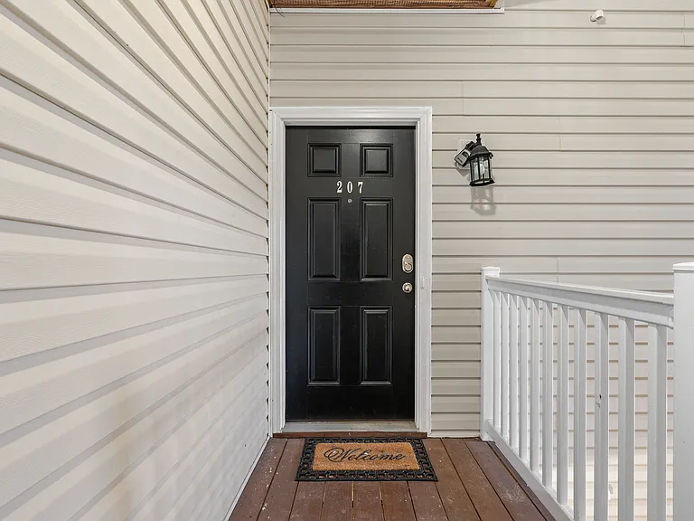 100 Capstone Dr — Photo 30