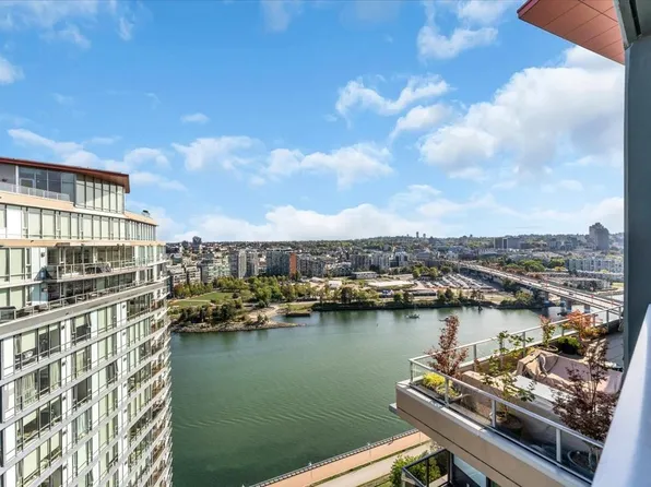 918 W Cooperage Way, Vancouver, BC