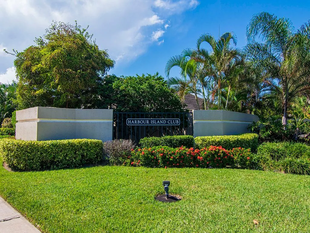 3 bed, 1848 sqft, $5,500 — Photo 3