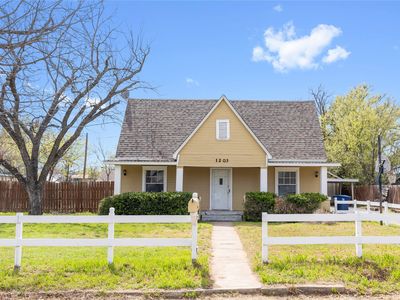 1203 8th St, Brownwood, TX, 76801