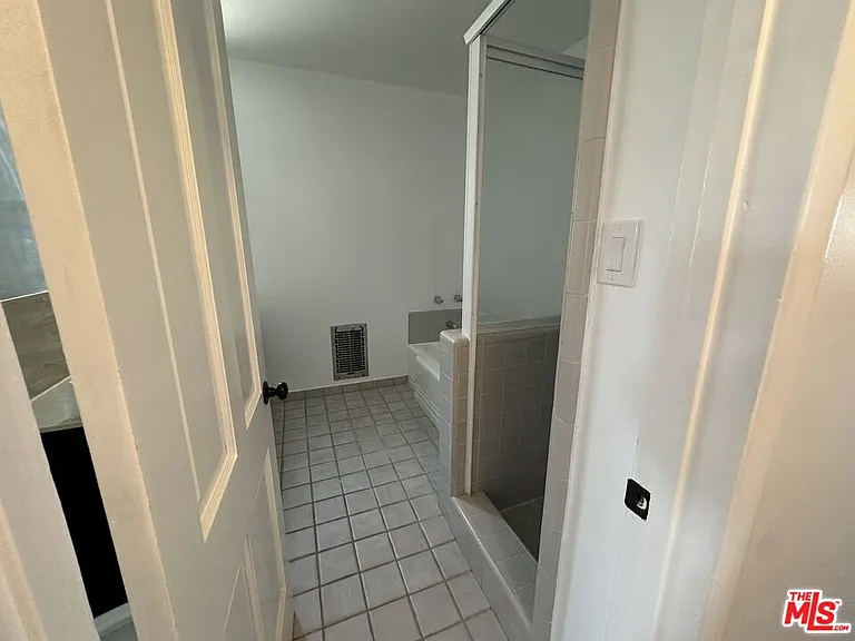5738 Brushton St — Photo 8