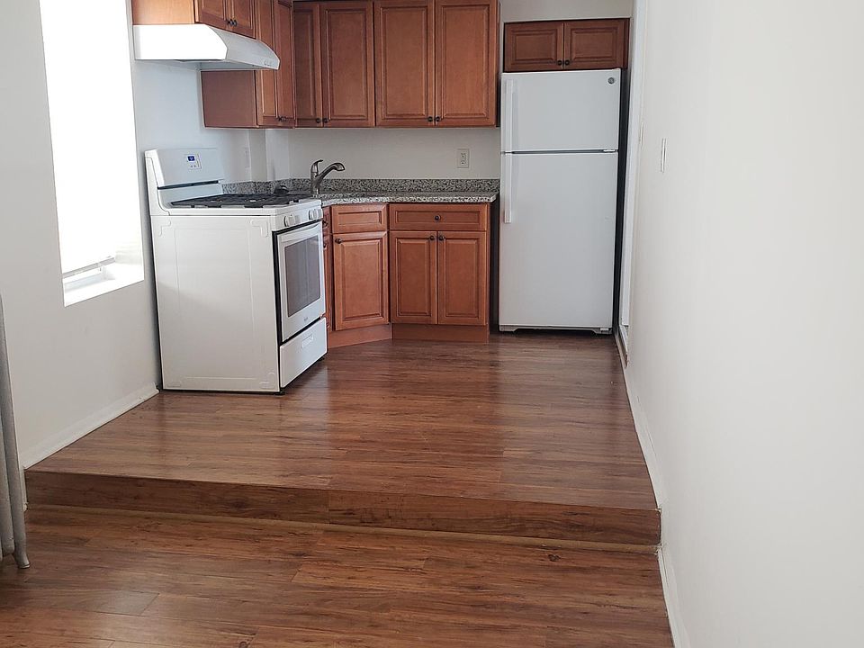 1st image of 465 E Girard Ave APT 2