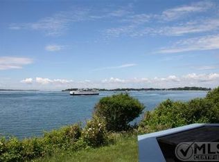 29 Juniper Point Rd, Falmouth, MA 02543