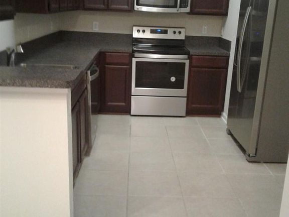 3rd image of 8192 Cabin Lake Cir Unit 102