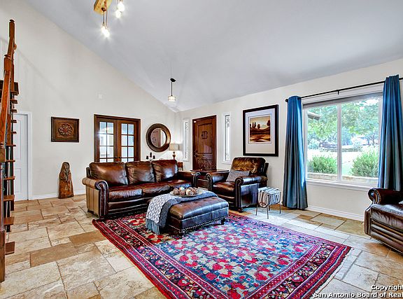 5th image of 28019 Bonn Mountain St