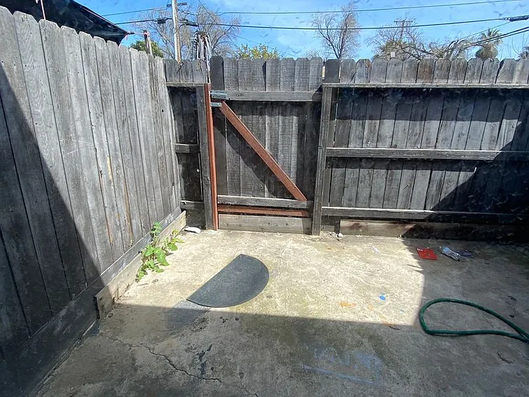 836 Illinois Ave #30 — Photo 7