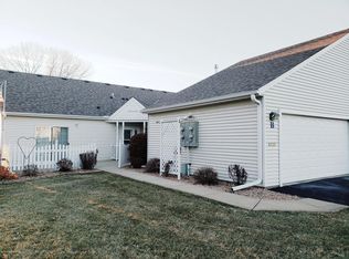 1903 Burr Oak Dr UNIT B, Austin, MN 55912