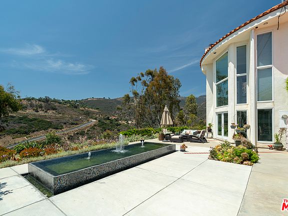 3rd image of 21021 Las Flores Mesa Dr