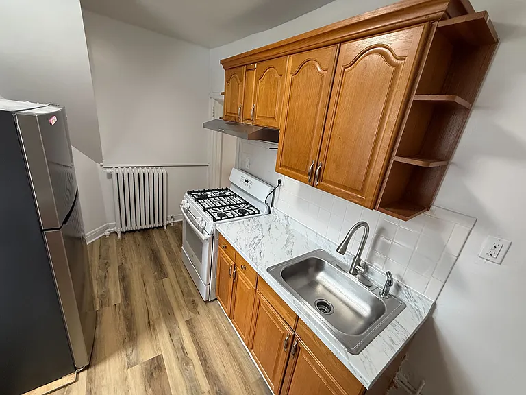 596 Warburton Ave #3S — Photo 5
