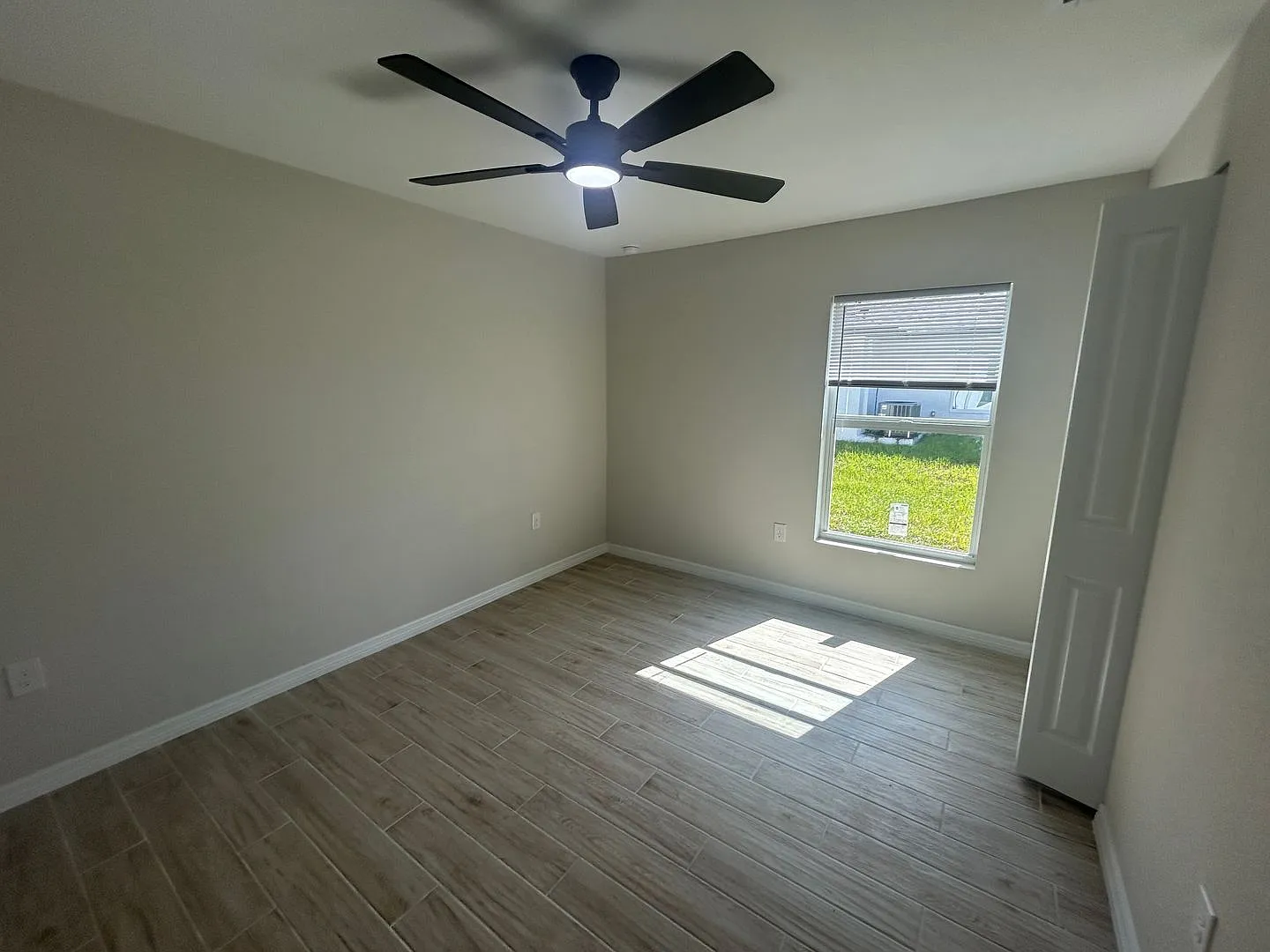 Coming soon ! Brand New Construction 4/3 — Photo 4