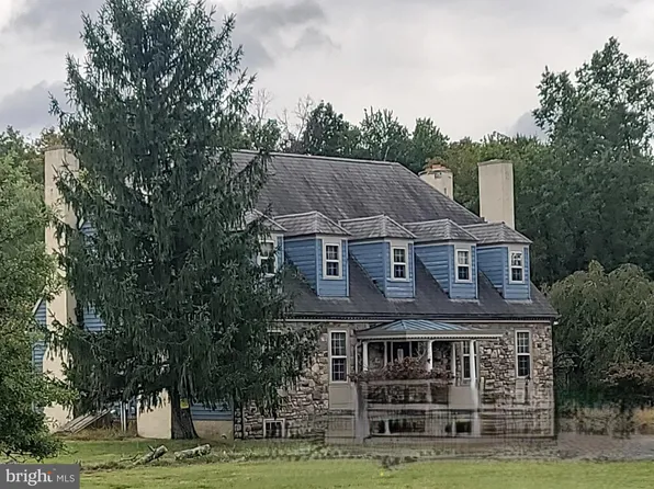 327 Geigel Hill Rd, Upper Black Eddy, PA 18972