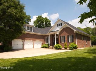 6201 Perrin Dr, Crestwood, KY 40014