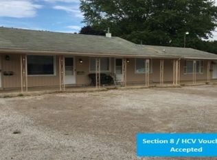 1203 Perrysville Ave APT B, Danville, IL 61832