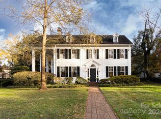 1501 Queens Rd W, Charlotte, NC 28207