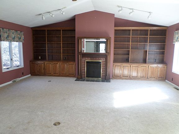 4th image of 5637 Alden Ln