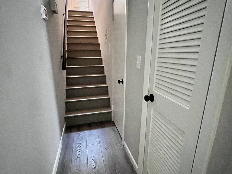 401 Century Ct — Photo 10