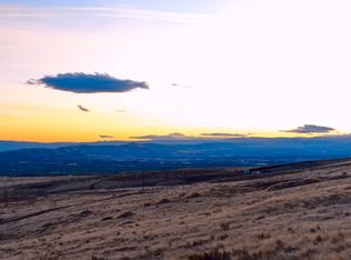 1041 N Saint Hilaire Rd, Yakima, WA 98901