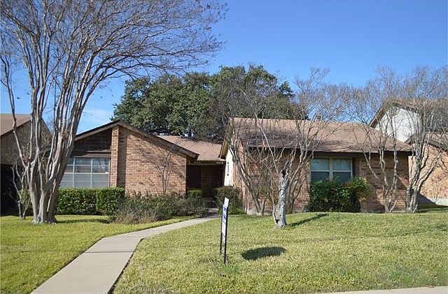 1st image of 11202B Parkfield Dr