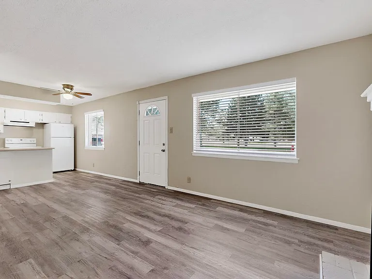 Interior - Front Door & Kitchen