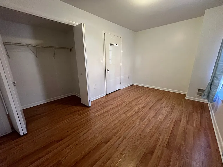 1610 W Diamond St — Photo 12